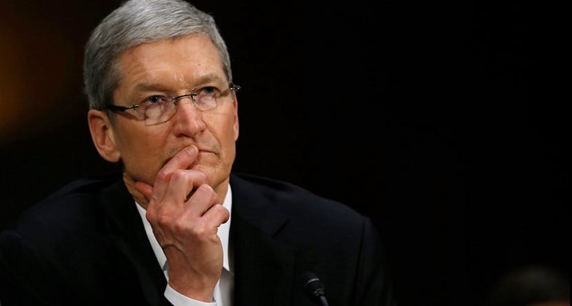 Tim Cook Apple CEO
