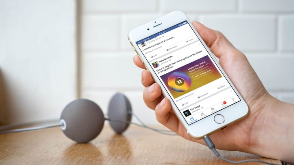 Facebook Messenger integrates support for Spotify